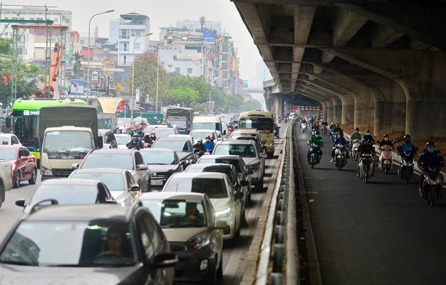 Tổ chức giao thông một chiều tuyến đường tạm trên đường Nguyễn Xiển